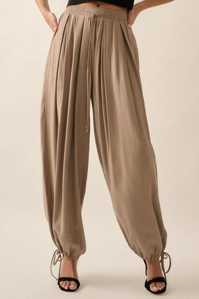 Solid Wide-Leg Pleated Parachute Pants Promesa USA