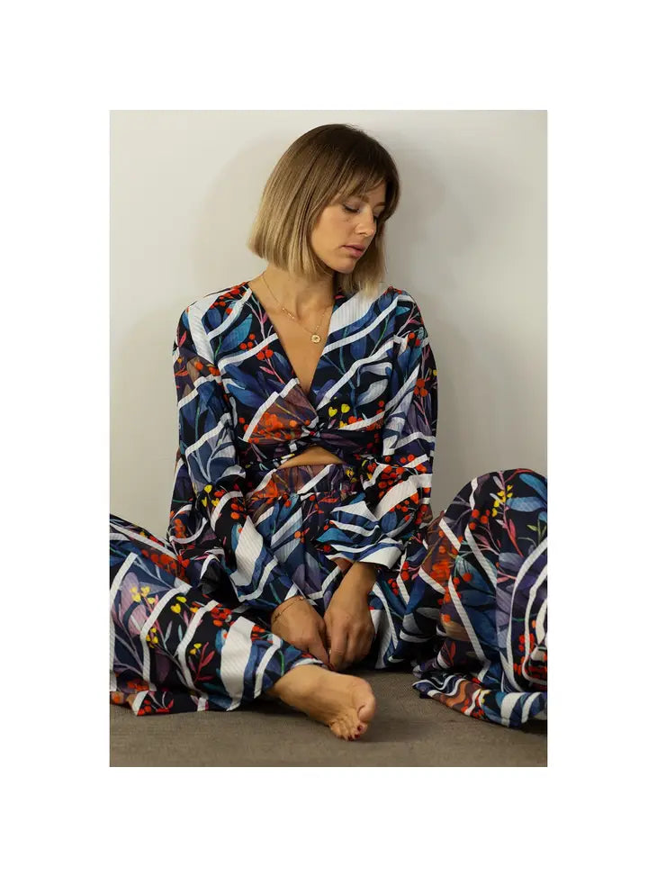 PRINT FRONT TWIST JUMPSUIT The Druzy Rose